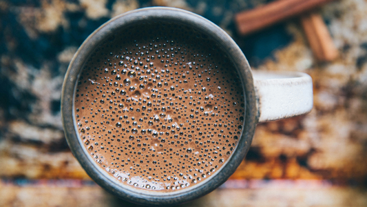 Choco Masala como Cacao Ceremonial: Tu Nuevo Ritual de Especias Sin Cafeína