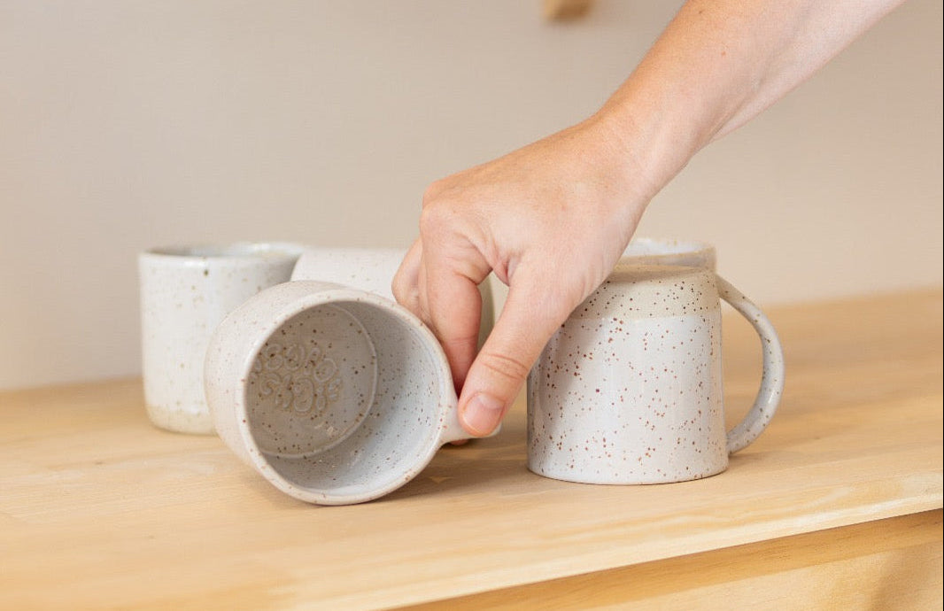 TAZA CERÁMICA HECHA A MANO